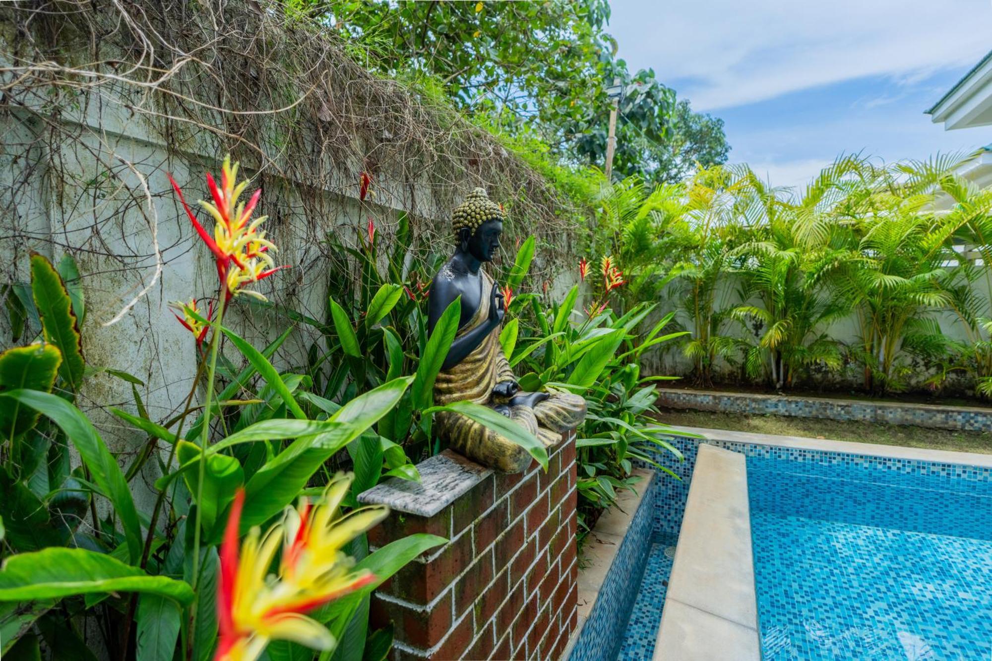 Elivaas 3 Bhk Pvt Pool & Bar - Villa Valerie Oxel Exterior photo