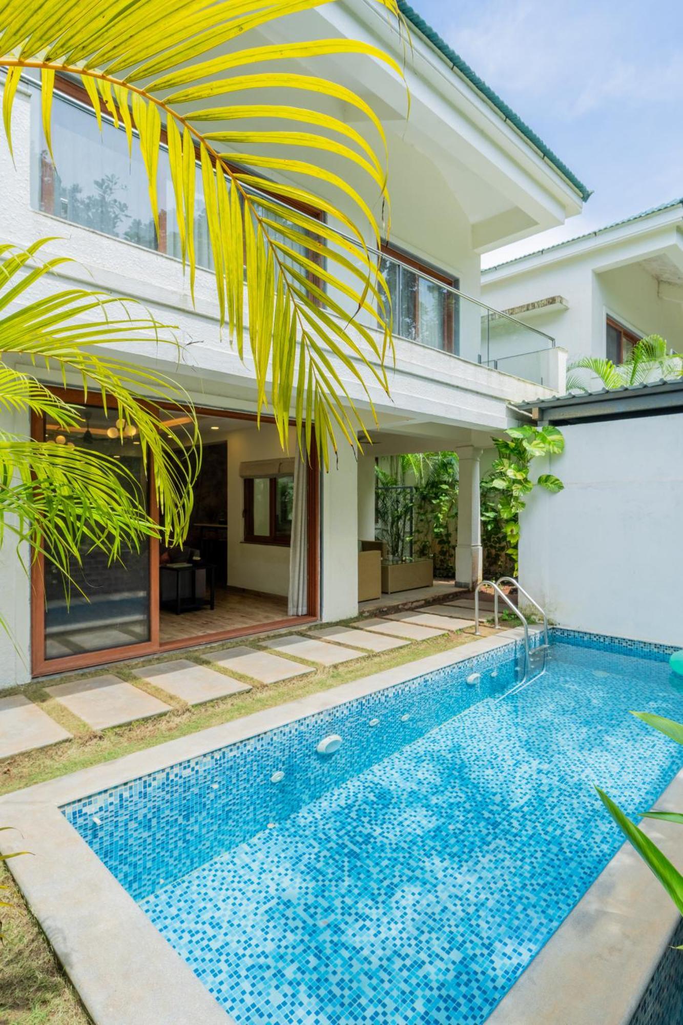Elivaas 3 Bhk Pvt Pool & Bar - Villa Valerie Oxel Exterior photo