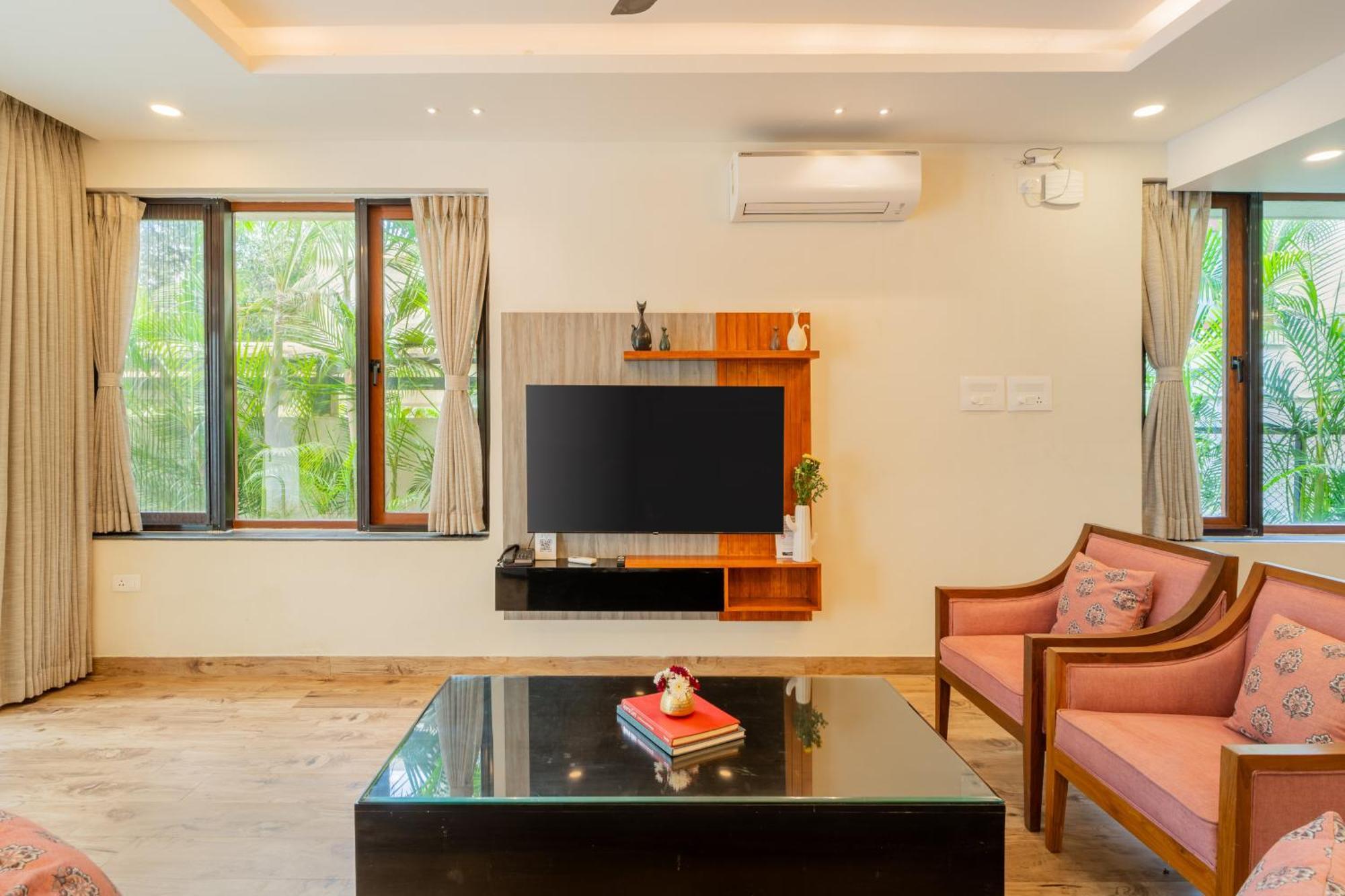 Elivaas 3 Bhk Pvt Pool & Bar - Villa Valerie Oxel Exterior photo